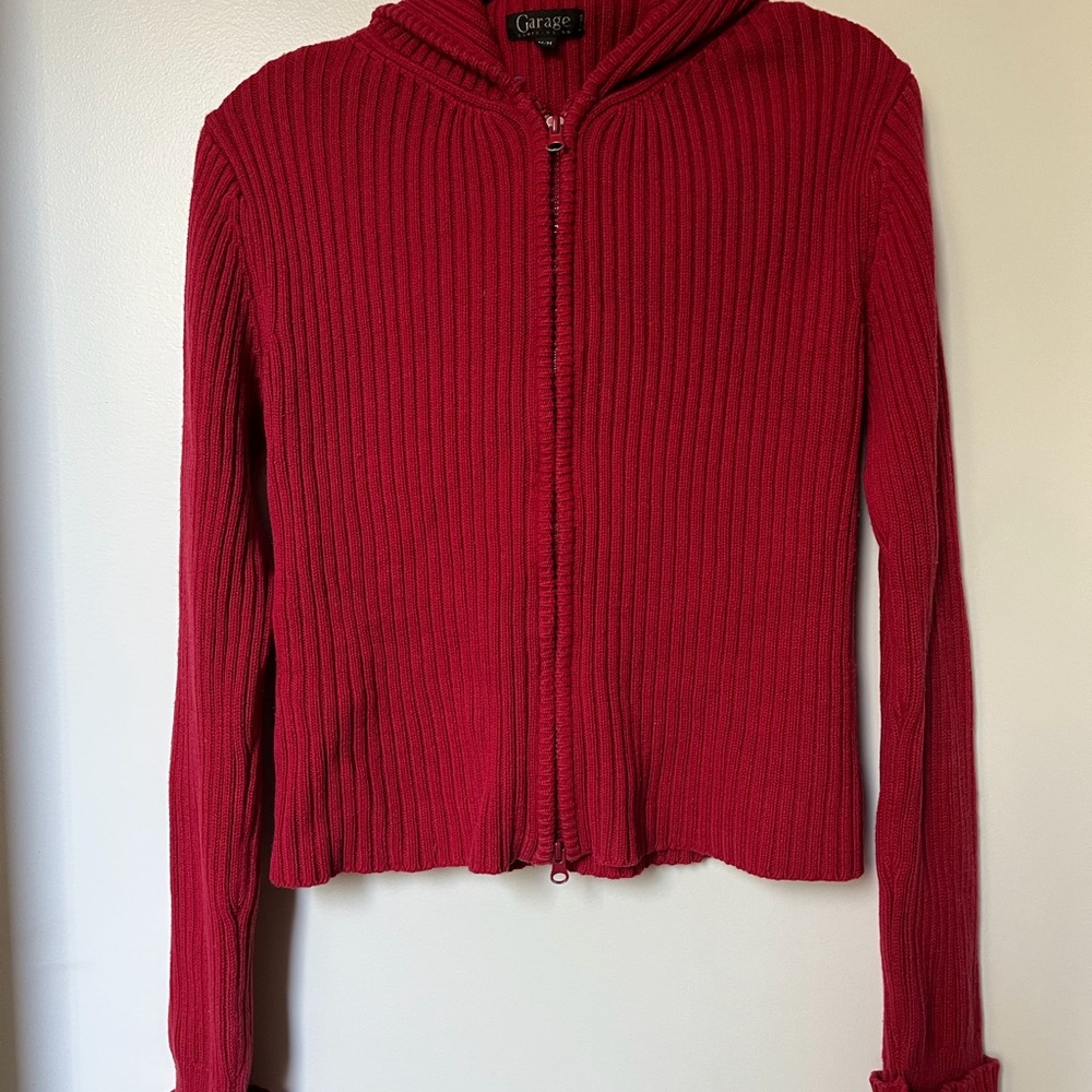 RED SWEATER WITH HOOD